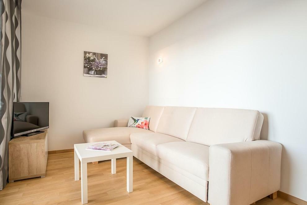 Apartments Jelena Razanj Exterior photo